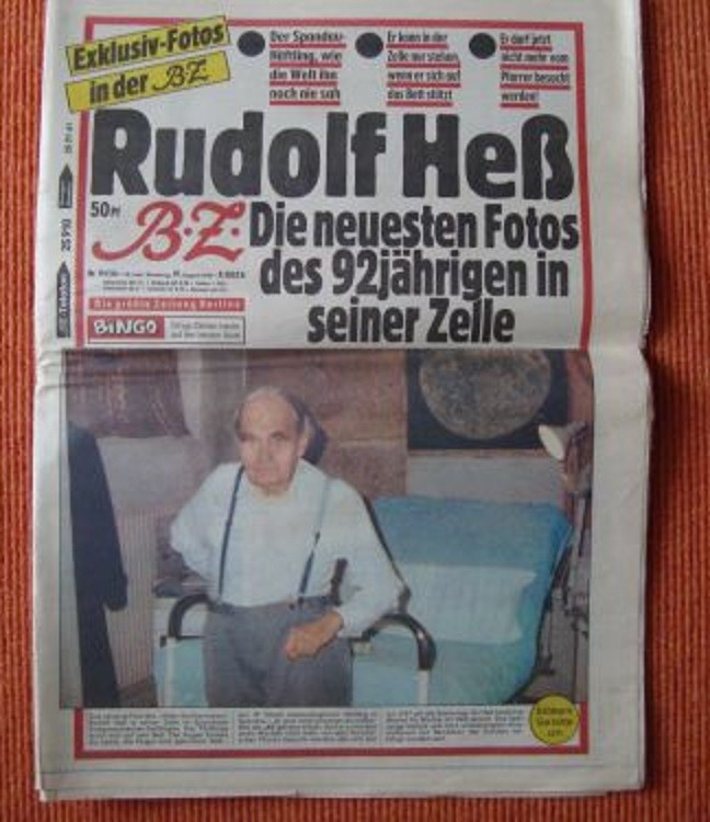 Газета «Берлинер Цайтунг» от 19 августа 1986 года с фотографией Рудольфа Гесса.
